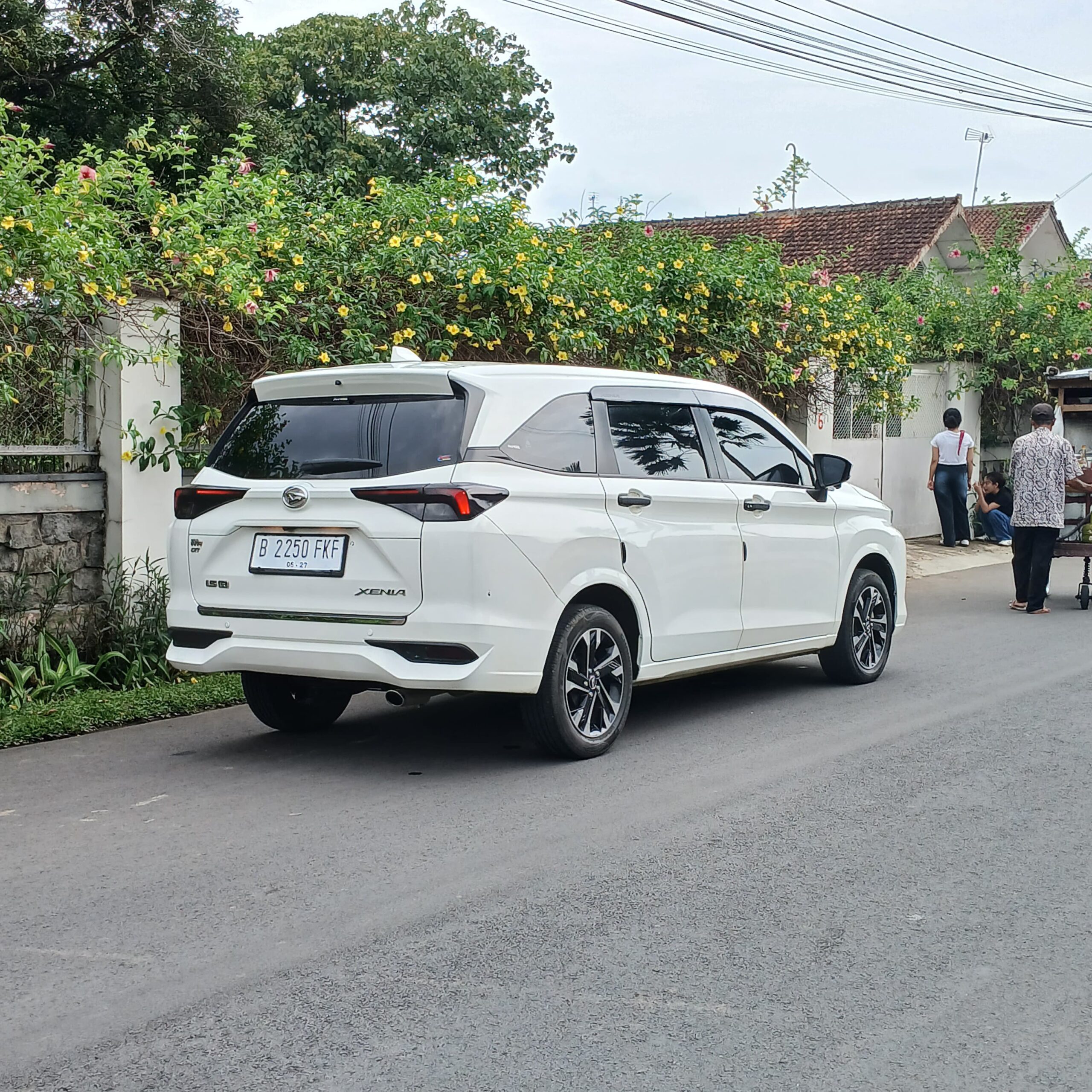 Daihatsu Xenia 1.3 R CVT Tahun 2022 Bekas