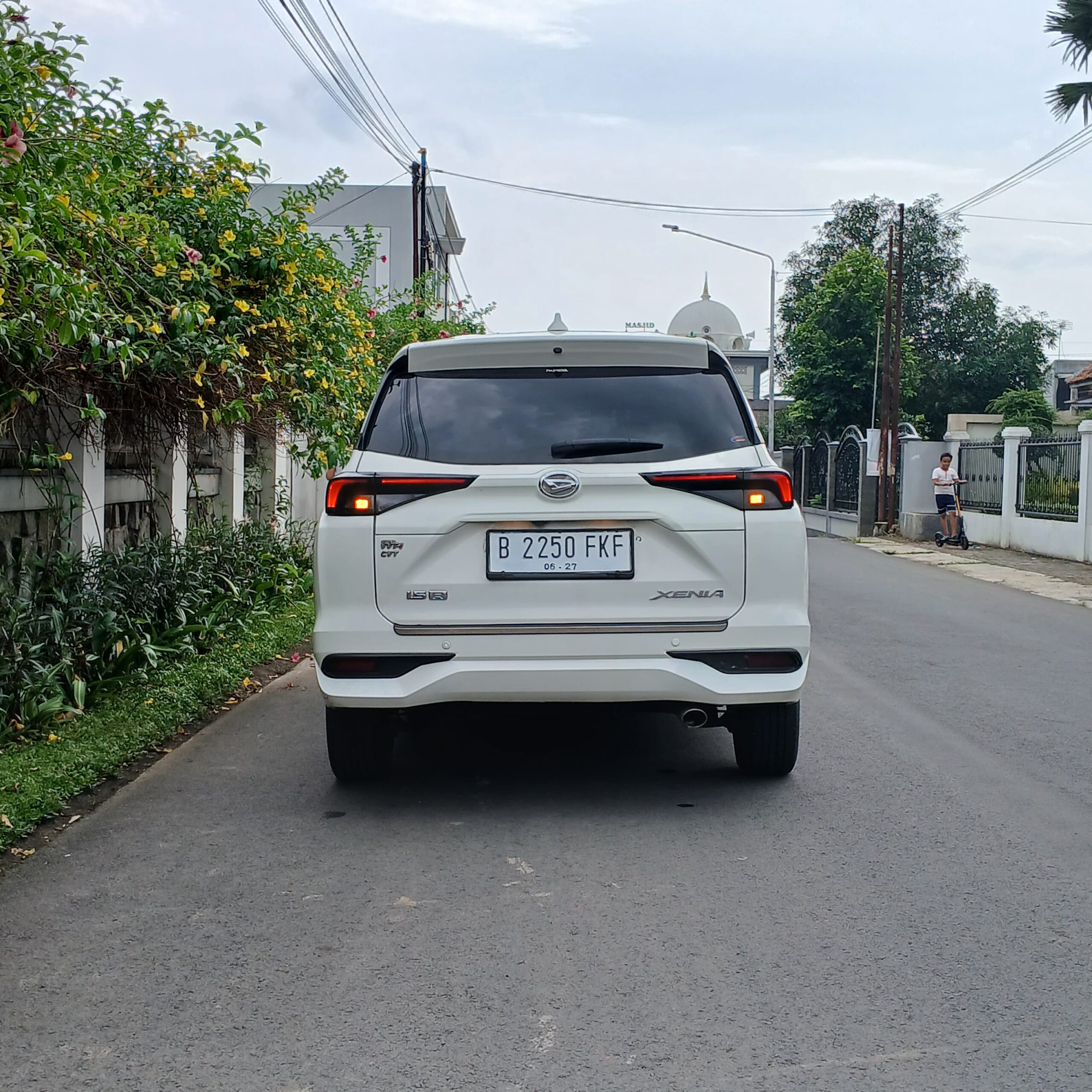 Daihatsu Xenia 1.3 R CVT Tahun 2022 Bekas