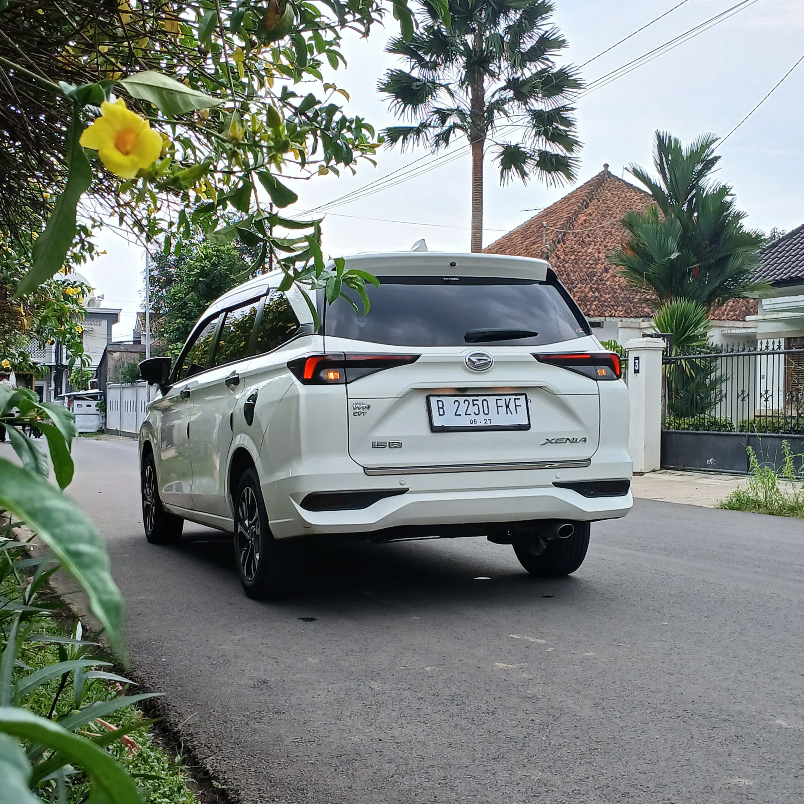 Daihatsu Xenia 1.3 R CVT Tahun 2022 Bekas
