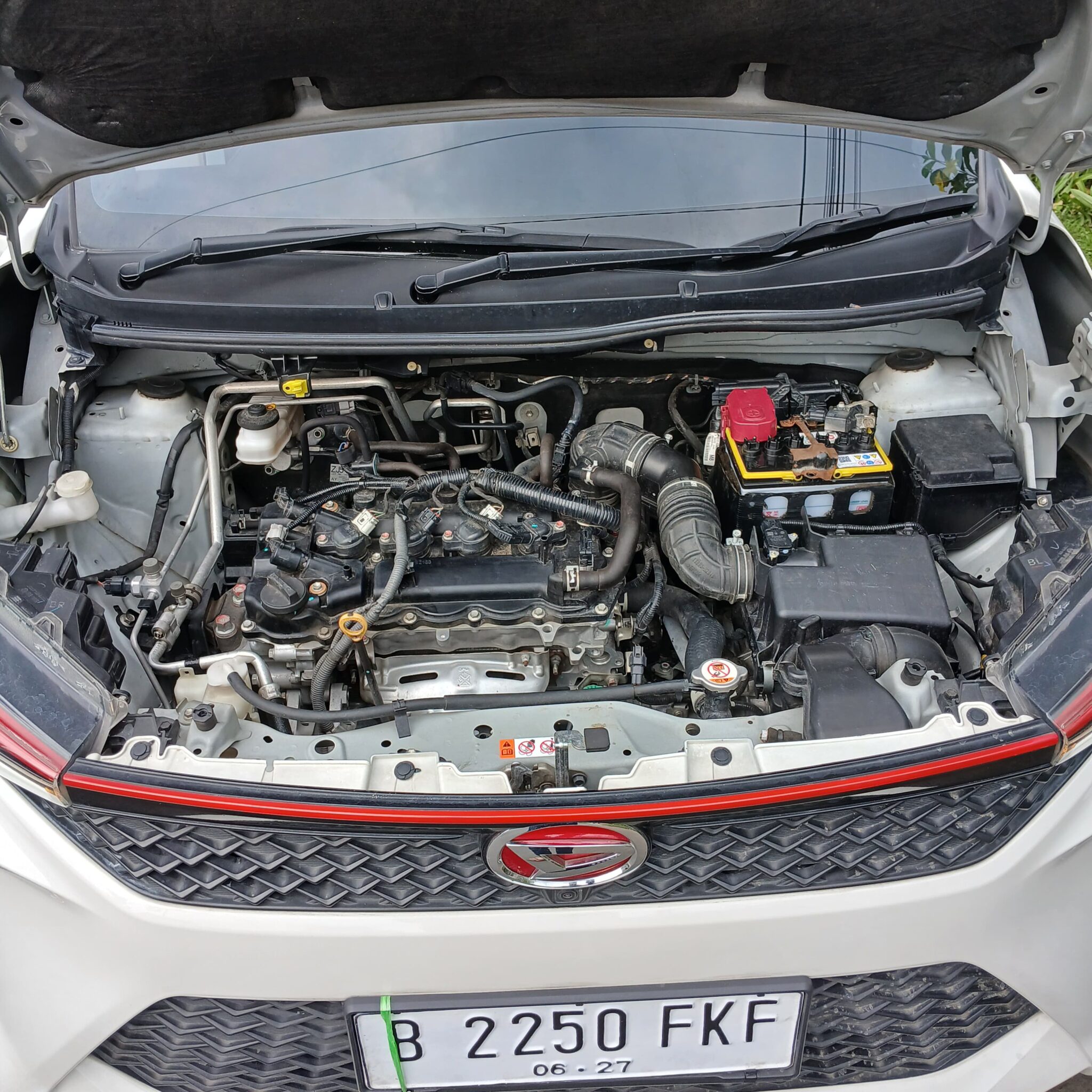 Daihatsu Xenia 1.3 R CVT Tahun 2022 Bekas