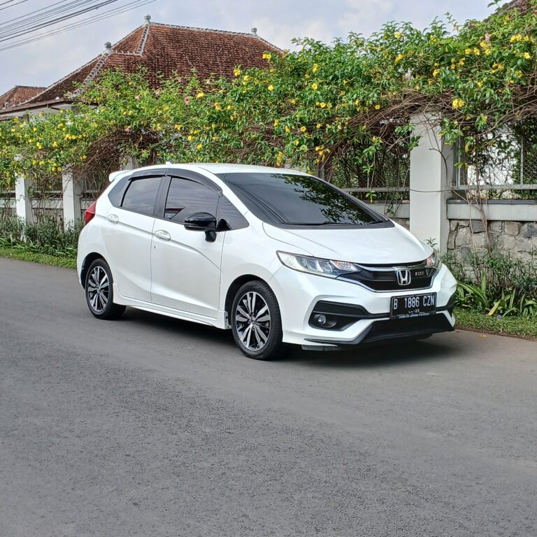 Honda Jazz Bekas: Mobil Stylish dengan Harga Terjangkau