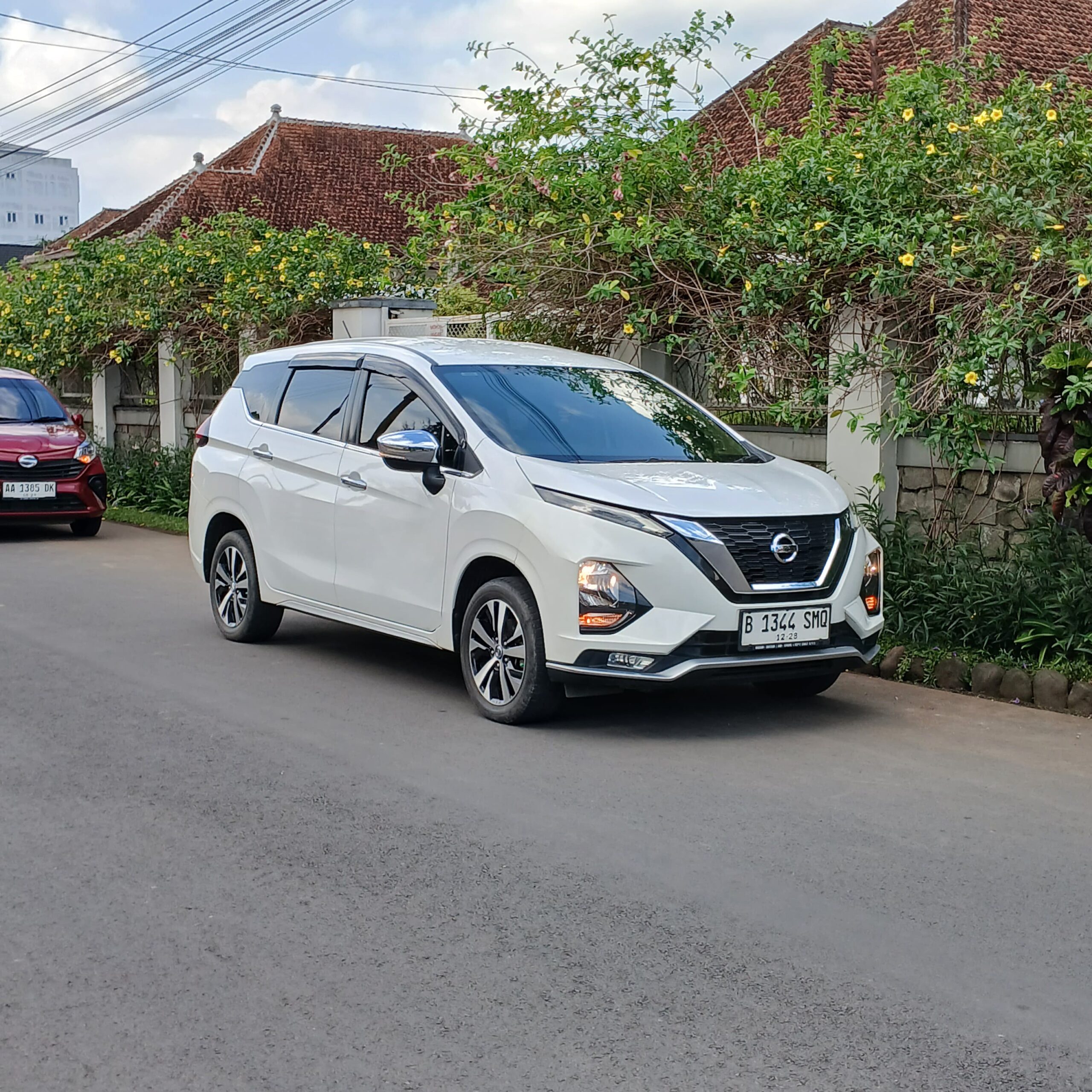 NISSAN GRAND LIVINA VL 1.5 AT 2019