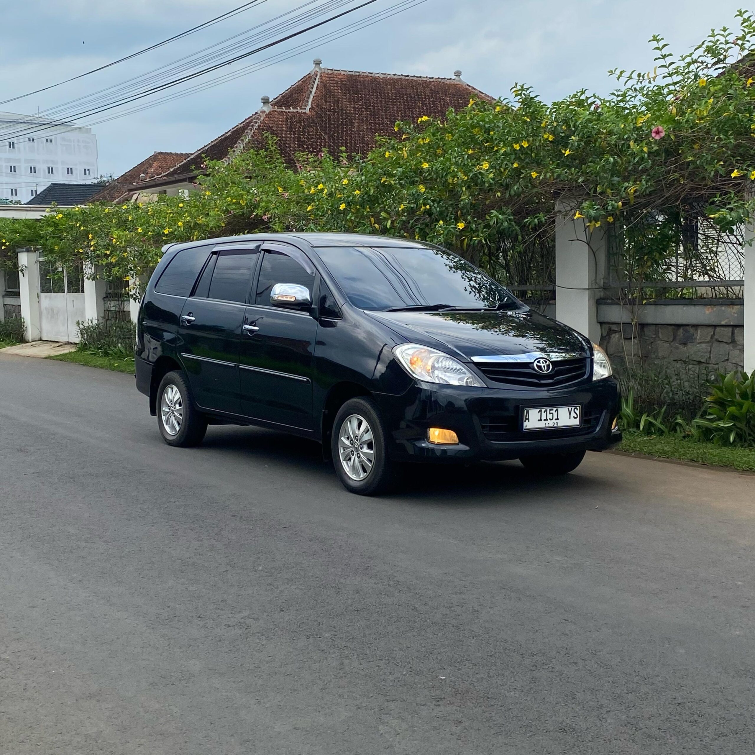 TOYOTA INNOVA V AT 2009 Bensin